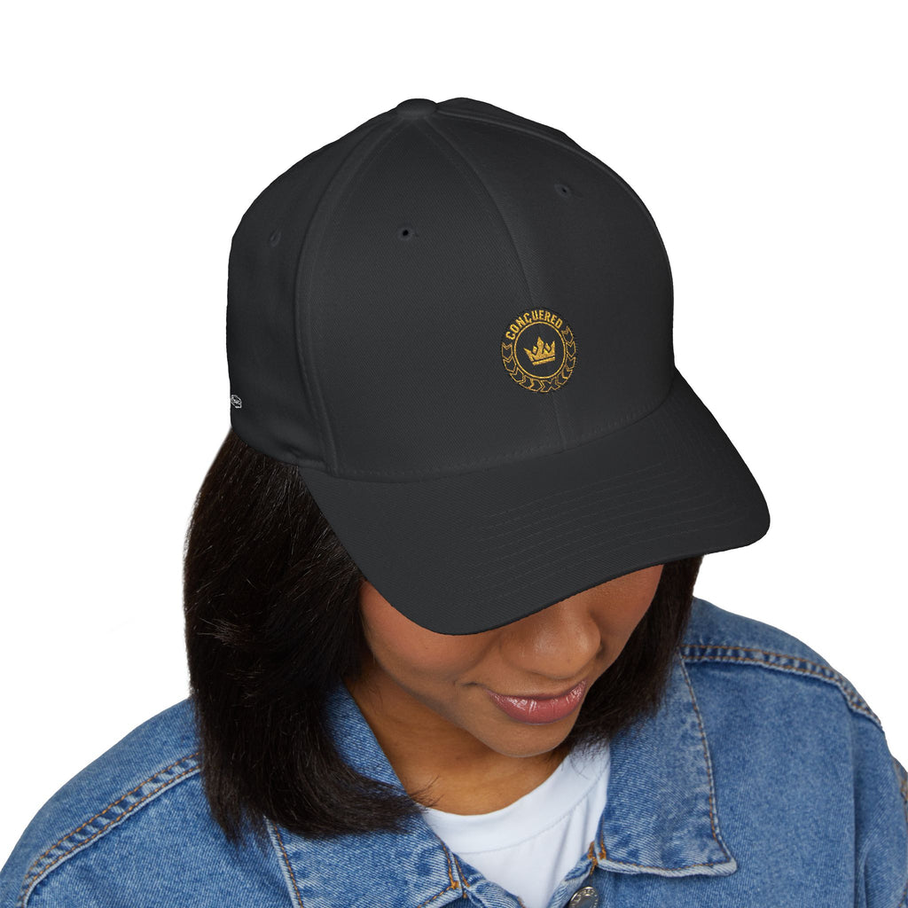 Embroidered Crown Badge Cap — Classic Structured Baseball Hat